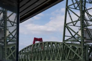 Geklonken bruggen - De Hefbrug en de Willemsbrug